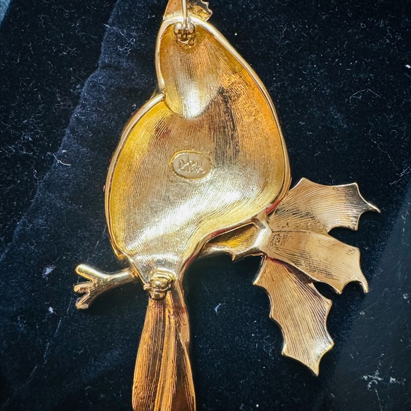 VINTAGE JOAN RIVERS CARDINAL PIN BROOCH RED PAVÉ CRYSTALS & ENAMEL CLASSICS - Picture 2 of 3